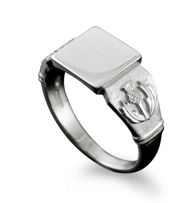 Thistle Signet Ring Large in Silver