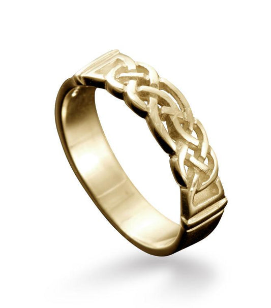 Linga Celtic Ring in 9ct Yellow Gold