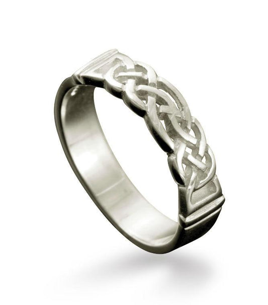 Linga Celtic Ring in Platinum
