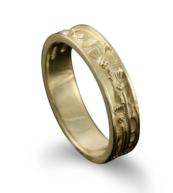 Thistle Wedding Ring in 9ct Yellow Gold