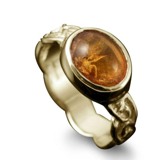Muckle Roe Celtic Amber Ring in 9ct Yellow Gold