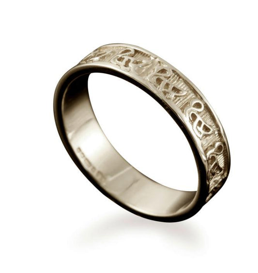 Bressay Celtic Swans Ring in 9ct White Gold