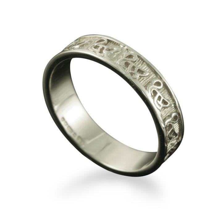 Bressay Celtic Swans Ring in Platinum